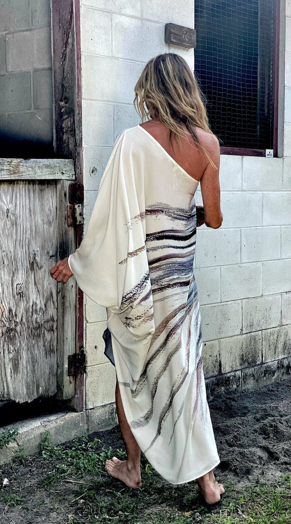 Renee Kaftan Horse – Ramona LaRue