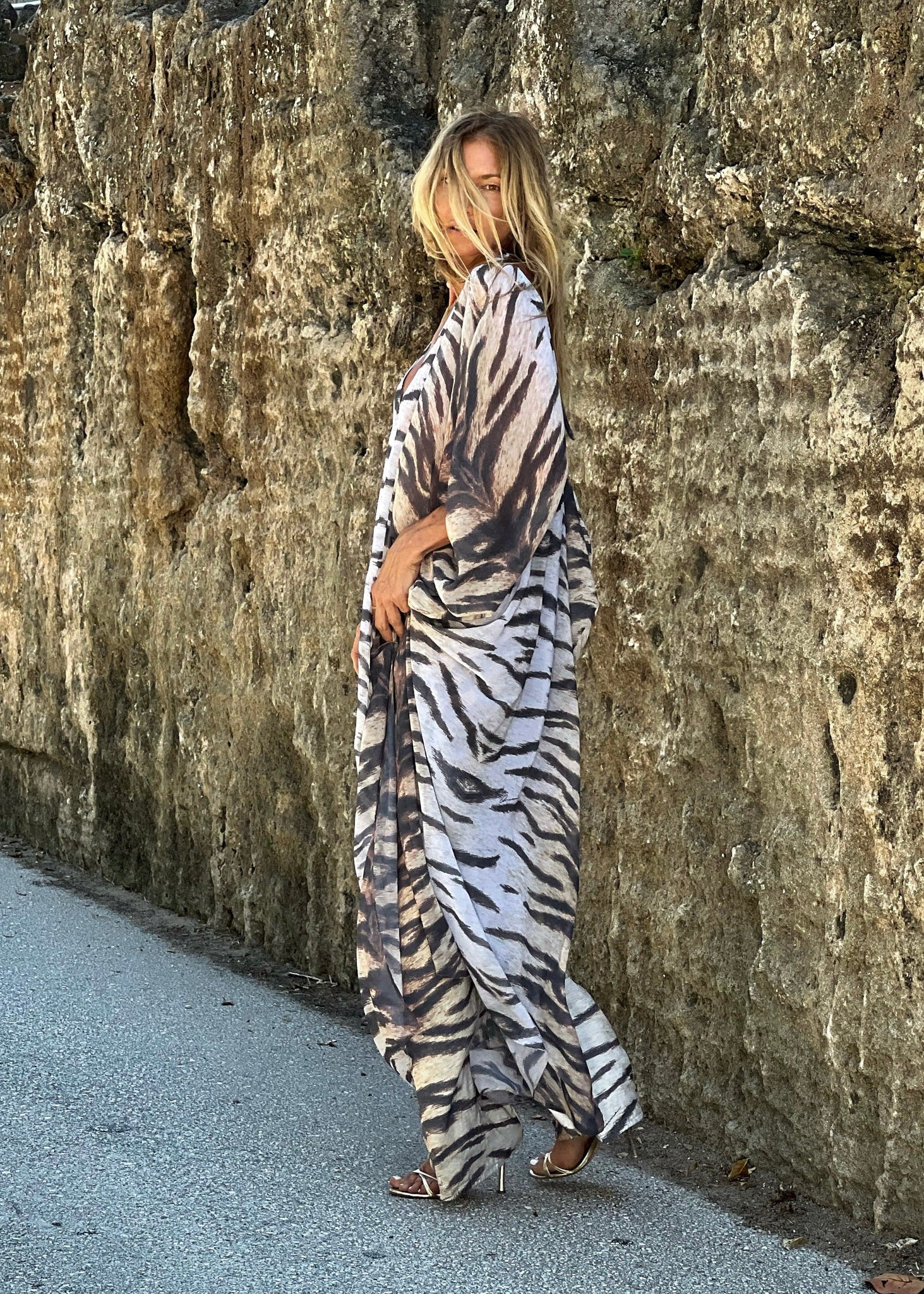 SHORT LACE UP KAFTAN TIGER TRAP
